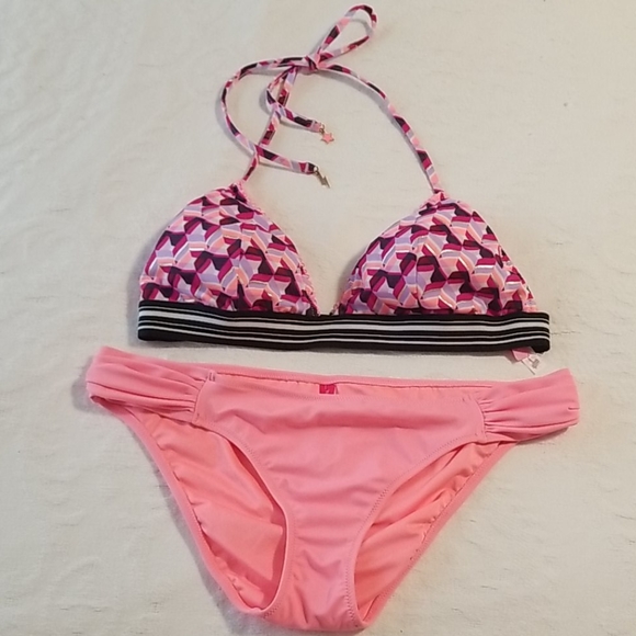 Victoria's Secret Other - NWOT Victoria's Secret bikini